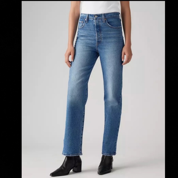 Levi’s Ribcage Straight Ankle Jean - Picture 7 of 8